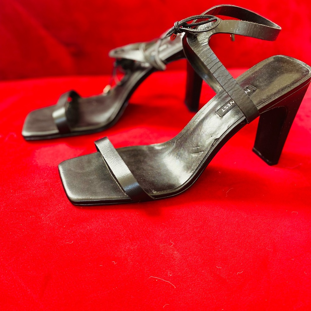 Elegant Black Strappy Heels